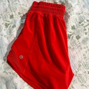 Lululemon Hotty Hot 4in